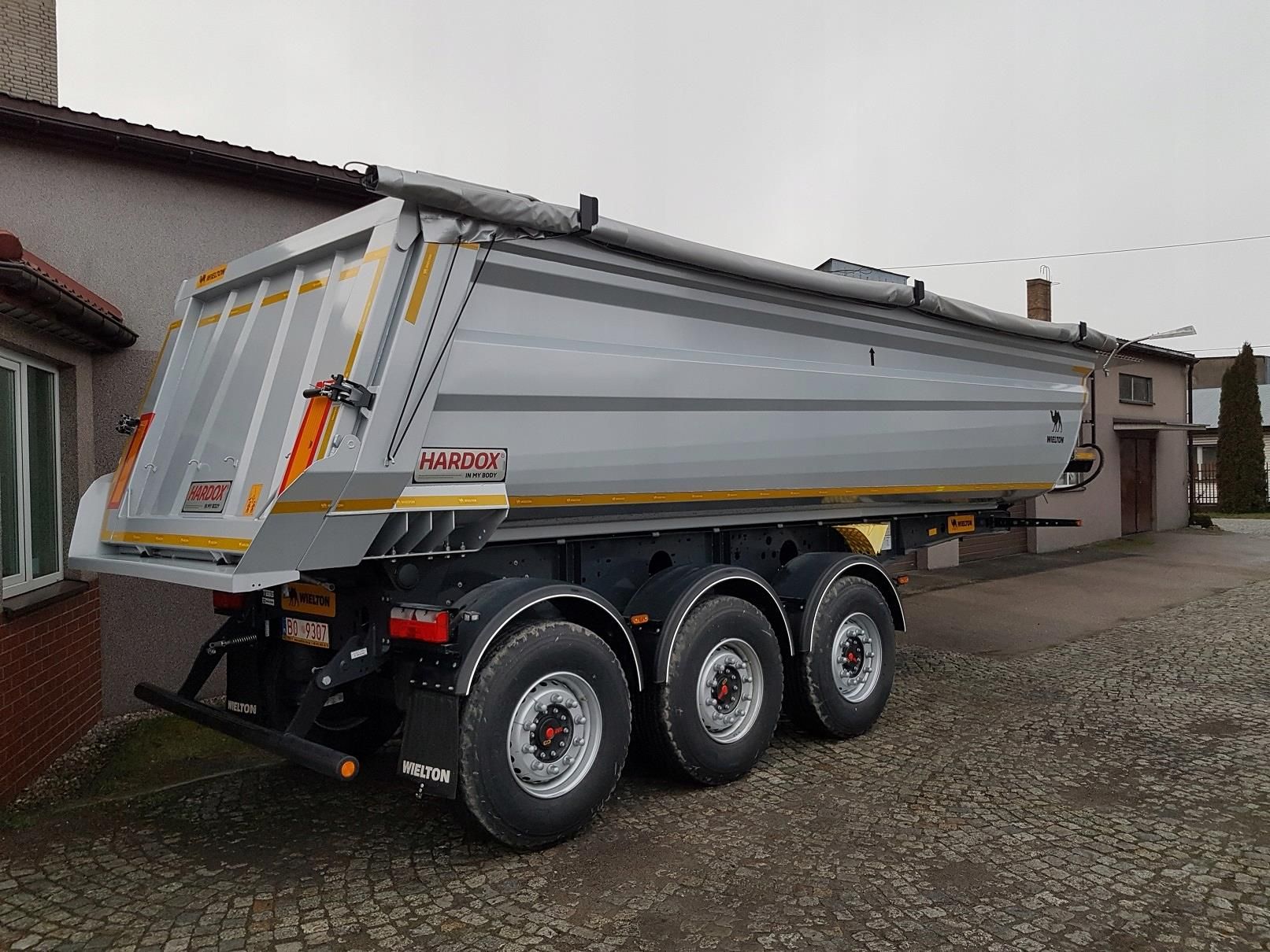 Naczepa Wielton Half-Pipe Hardox 2019r. 26m3 Nowa! - Opinie