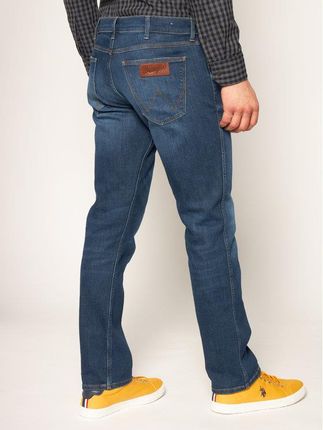 Jeansy Regular Fit Wrangler Greensboro W15QCJ027