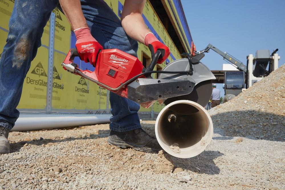 Piła elektryczna Milwaukee  M18 FCOS230-0 4933471696 - zdjęcie 2