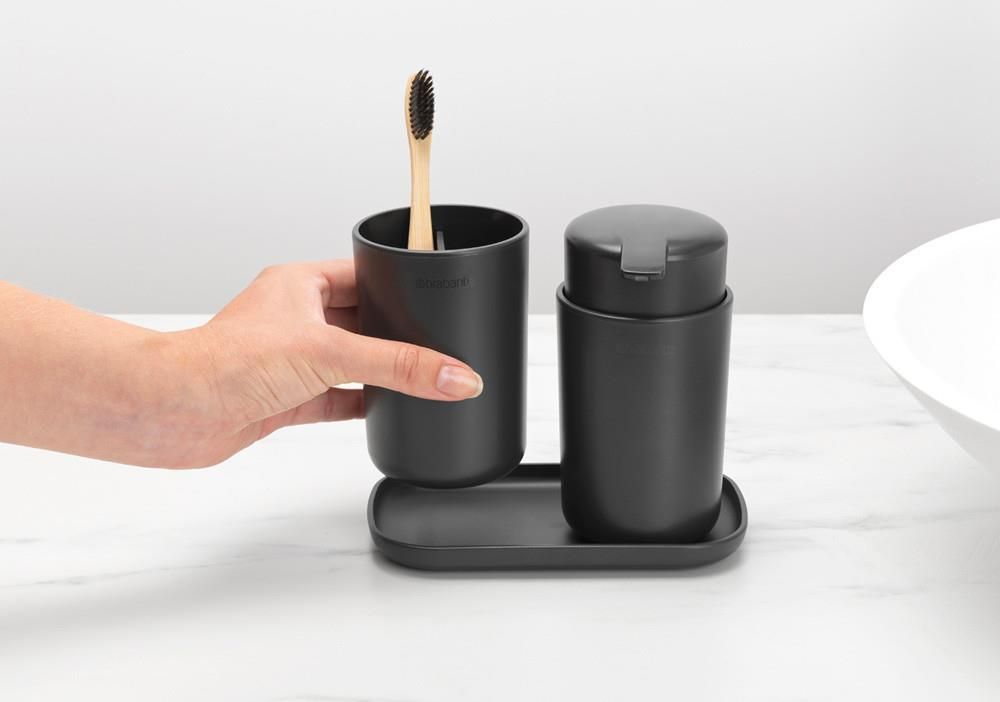 Brabantia zestaw akcesoriów łazienkowych ReNew ciemnoszary 3 szt. - zdjęcie 5 Brabantia zestaw akcesoriów łazienkowych ReNew ciemnoszary 3 szt.