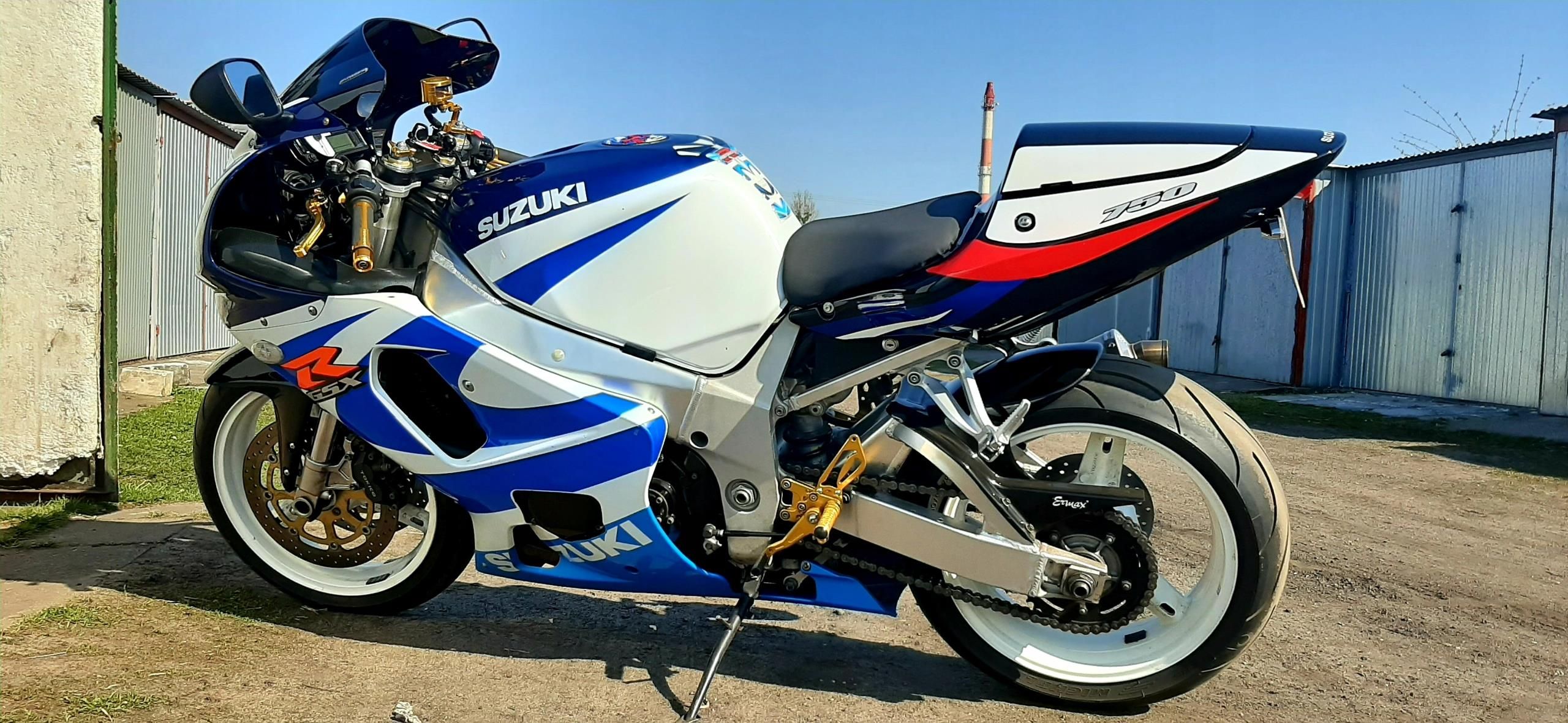 Suzuki gsxr 750 k1