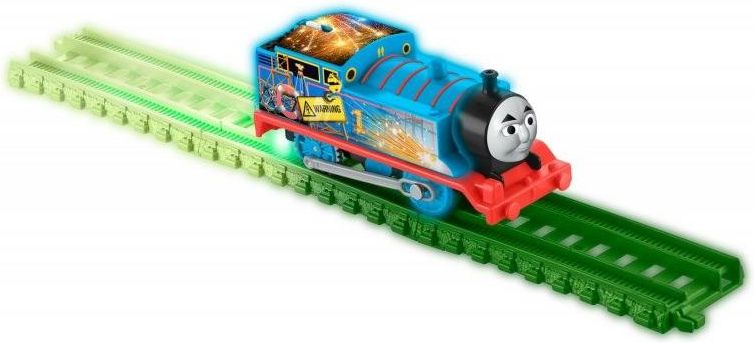 Fisher-Price Tomek i Przyjaciele kolejka Nocna dostawa Swiecacy Tor Ggl75 - zdjęcie 6 Fisher-Price Tomek i Przyjaciele kolejka Nocna dostawa Swiecacy Tor Ggl75