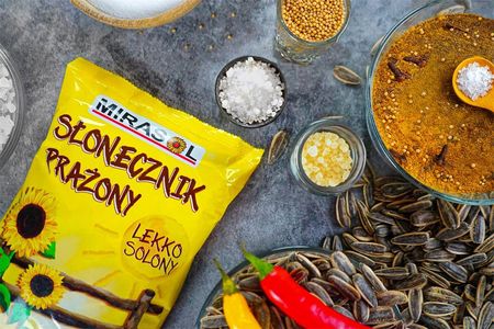 Wyśmienity słonecznik prażony lekko solony 190g - zdjęcie 2