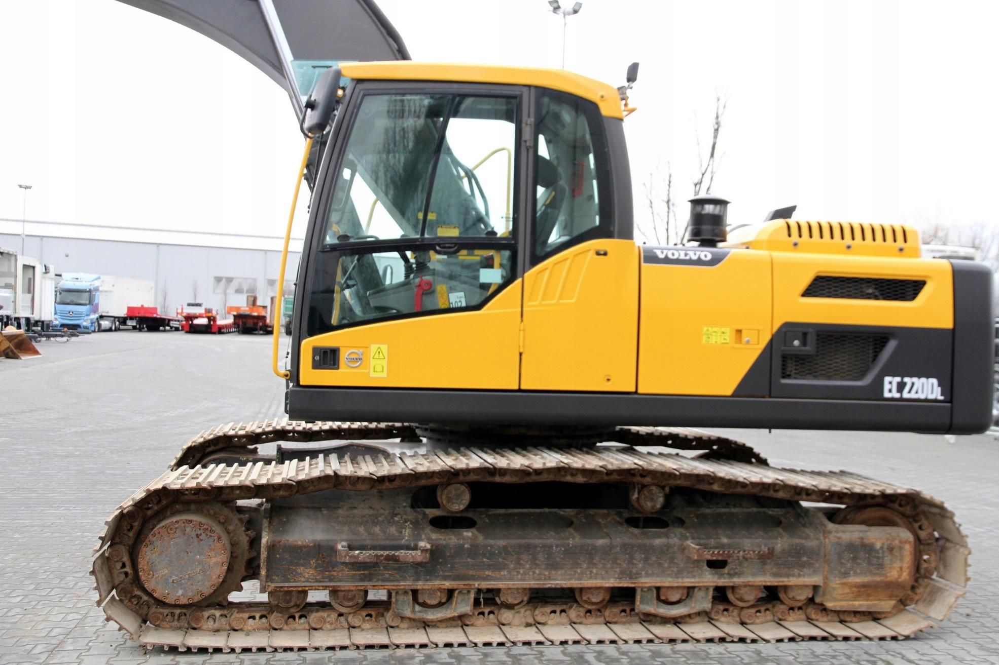 Volvo ec 220 dl