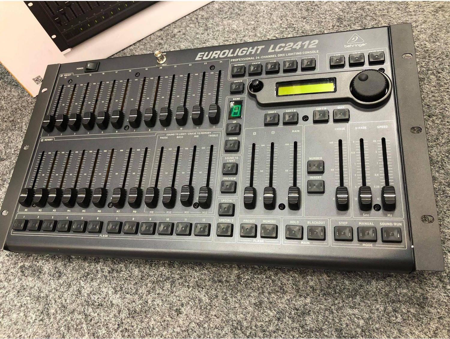 Behringer LC2412 24/12chDMX調光卓(中古) BEHRINGER ベリンガー