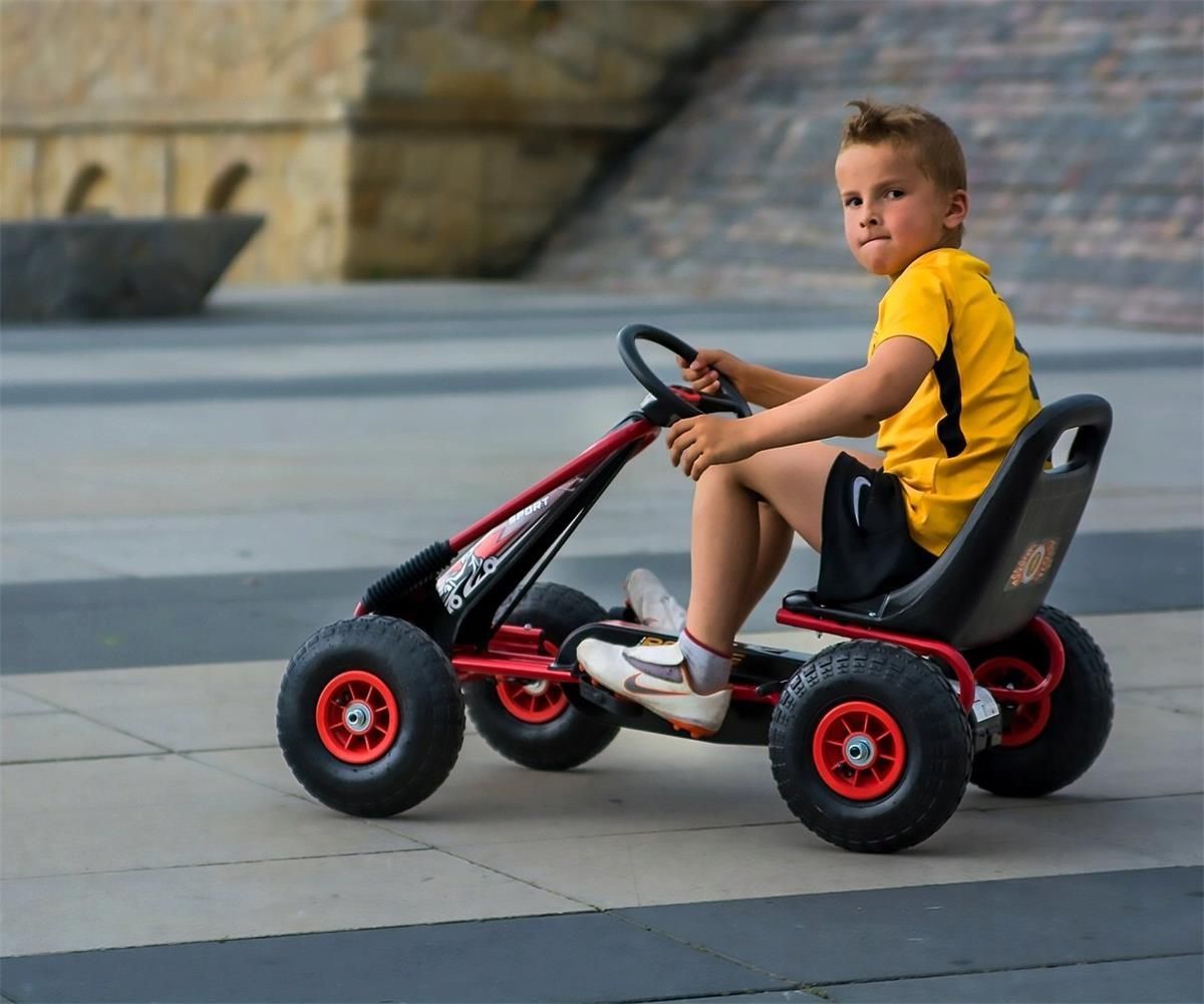 Milly Mally Gokart Na Pedały Thor Red - zdjęcie 4 Milly Mally Gokart Na Pedały Thor Red