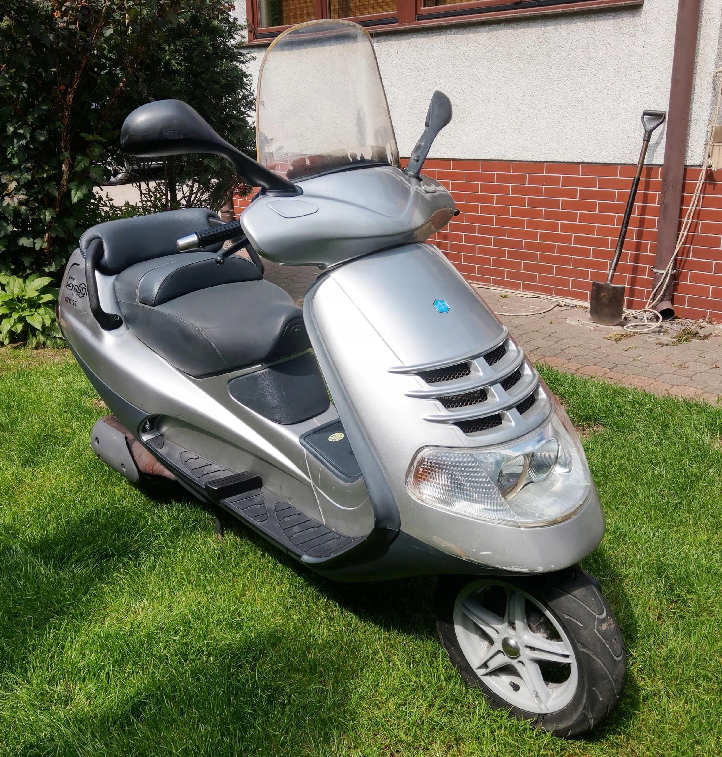 Piaggio Hexagon 125