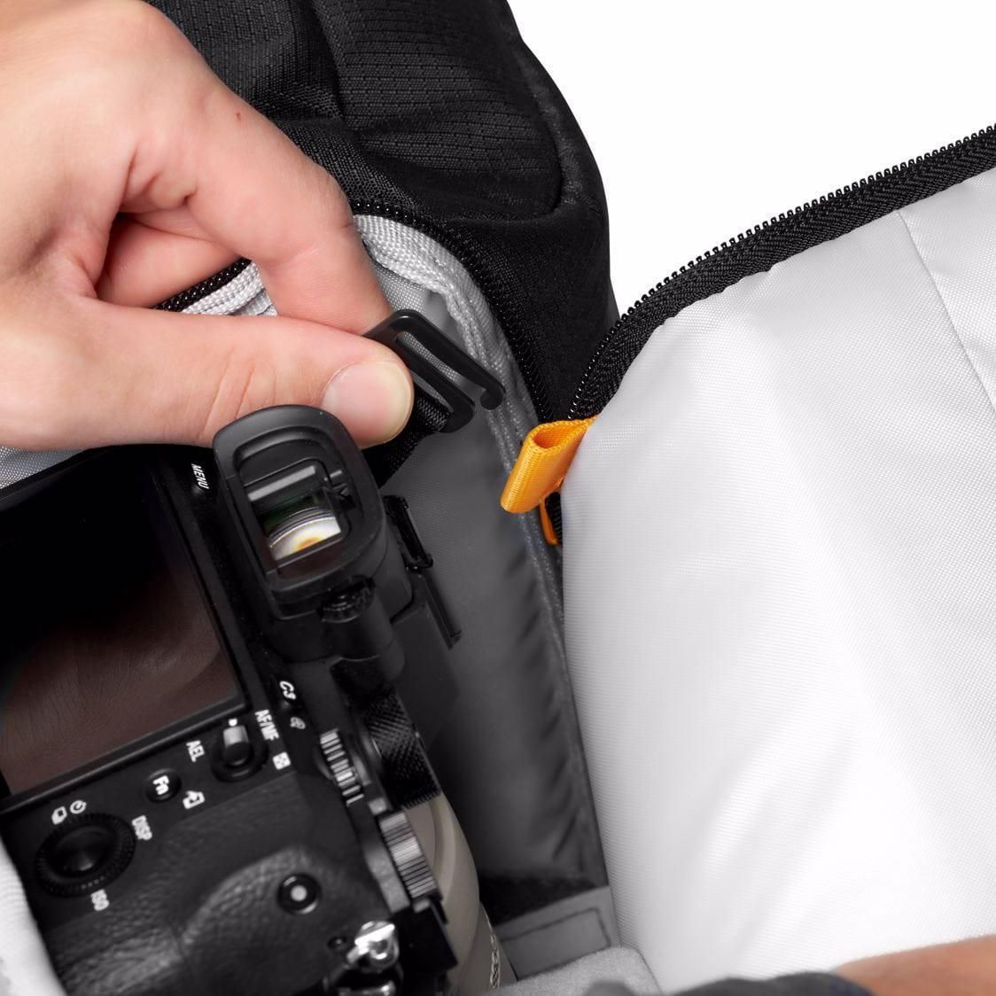 Plecak Lowepro Fastpack BP 250 AW III czarny - zdjęcie 9 Plecak Lowepro Fastpack BP 250 AW III czarny
