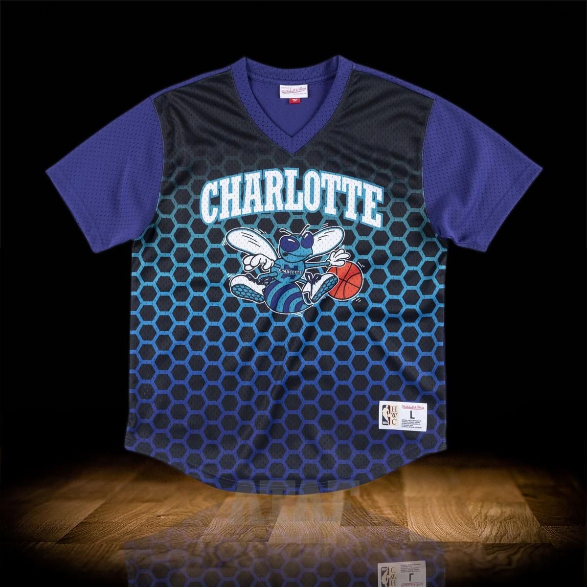 Mitchell & Ness Winning Shot Mesh V-Neck Shirt