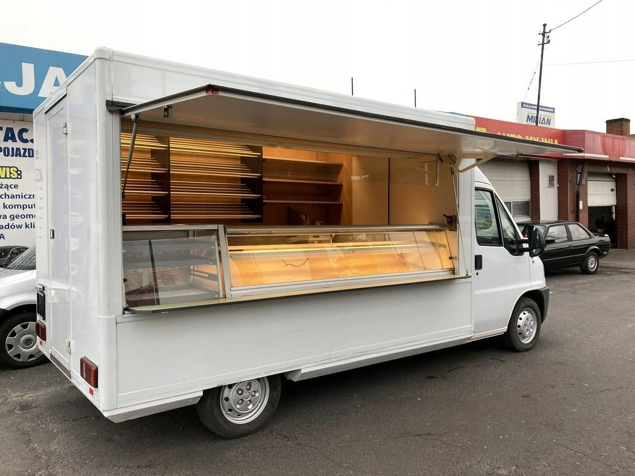 Ducato Autosklep Food Truck Foodtruck Gastronomicz Opinie I Ceny Na Ceneo Pl