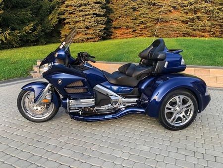 Honda goldwing online trike cena