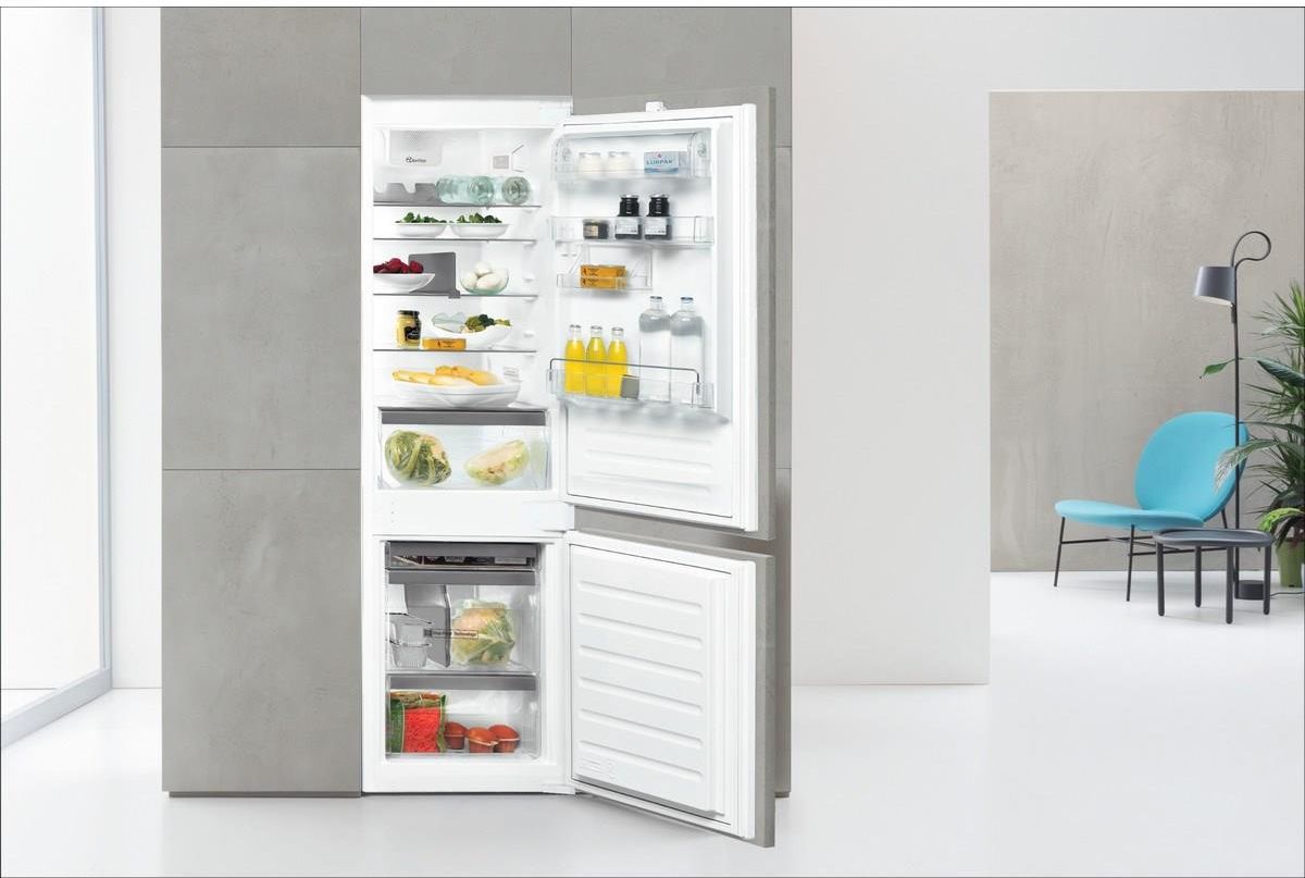 オブジェ Obudowa filtra paliwa LS XJ25 + filtr 40223960 / 31A6200300