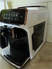 Ekspres PHILIPS 3200 LatteGo Premium EP3243/50 biały