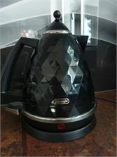 Czajnik elektryczny De'Longhi Brillante KBJ2001.BK Czarny 