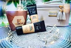 Maybelline New York Fit Me Matte+Poreless podkład matujący 110 Porcelain 30 ml
