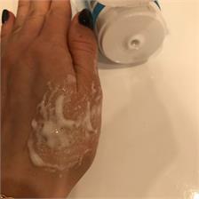 Neutrogena Hydro Boost Wygładzający Peeling Do Twarzy 150 ml
