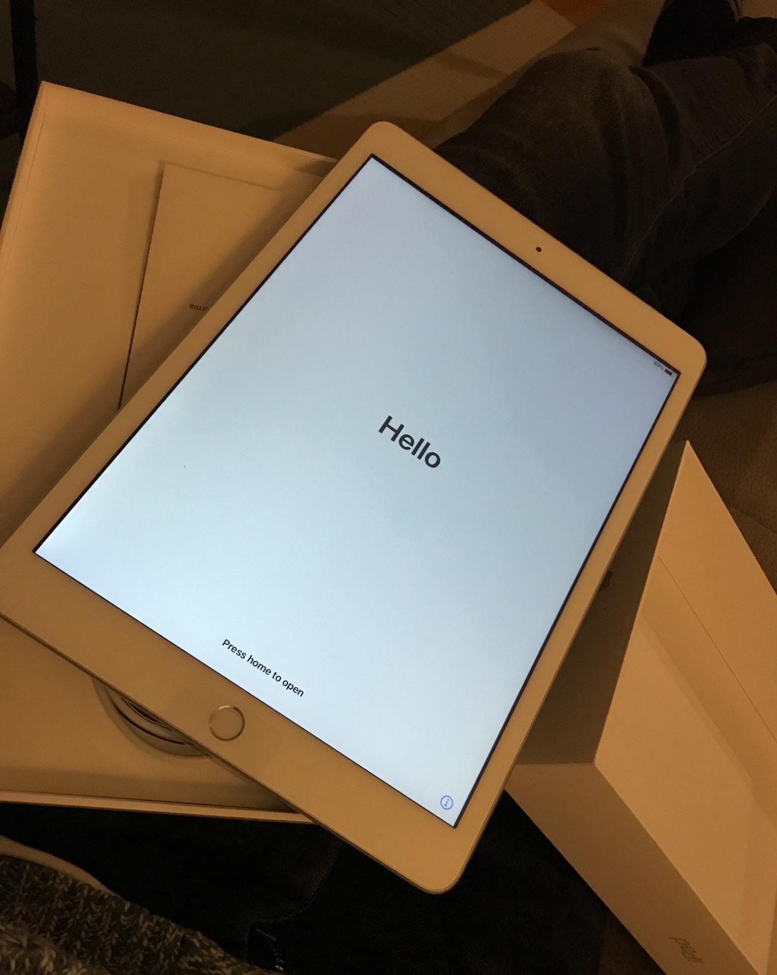 Tablet Apple iPad 2019 10,2 32GB Wi-Fi Gwiezdna Szarość (MW742FD/A 