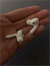 Apple AirPods Pro biały (MWP22ZM/A)