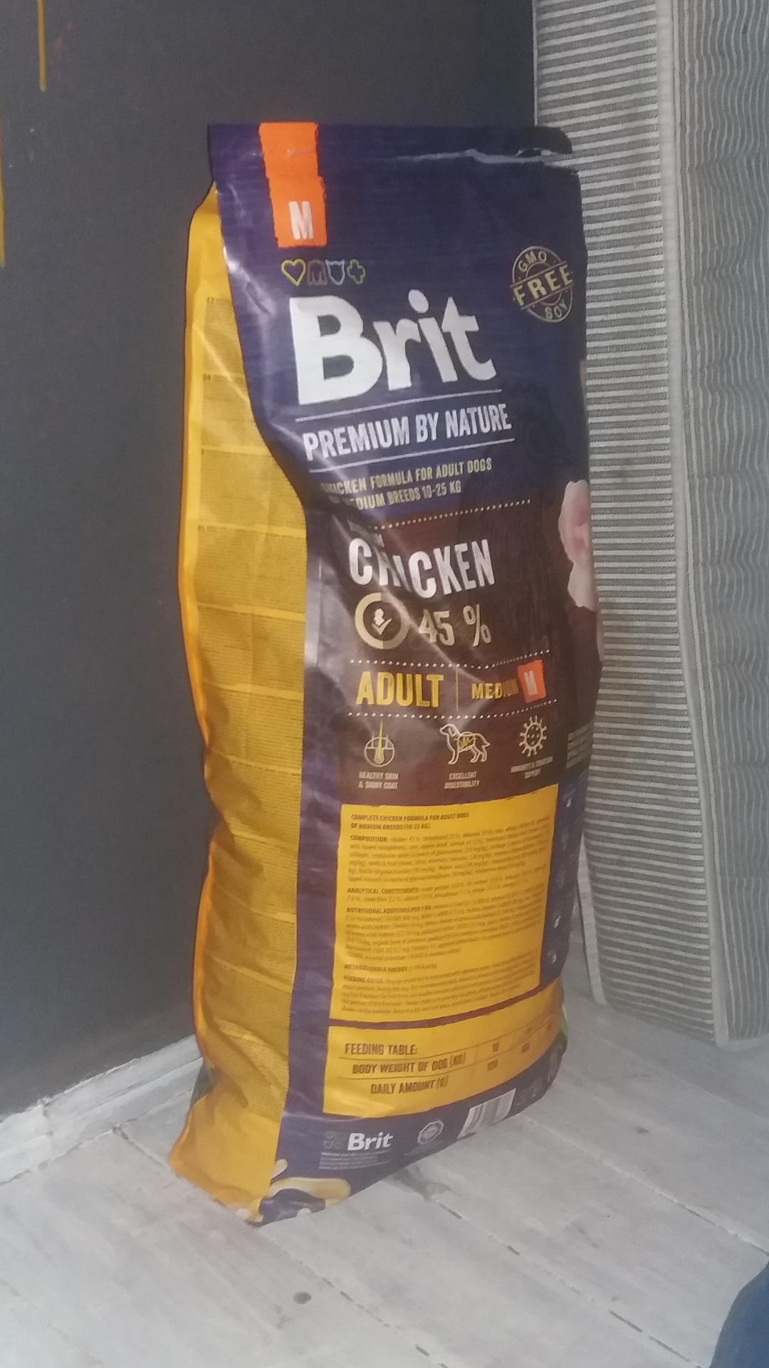 brit premium adult m 15kg