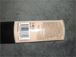 Max Factor Facefinity Lasting Performance podkład w płynie dla długotrwałego efektu odcień 101 Ivory Beige 35ml