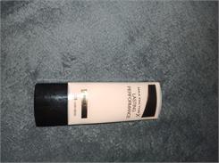 Max Factor Facefinity Lasting Performance podkład w płynie dla długotrwałego efektu odcień 101 Ivory Beige 35ml