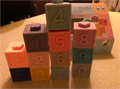 Canpol Babies Miekkie Klocki Sensoryczne 12Szt (79/102)