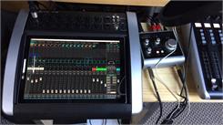 Behringer X Air X 18
