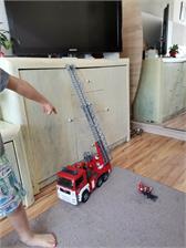 Bruder MAN wóz strażacki z drabiną, pompą i sygnalizacją (02771)