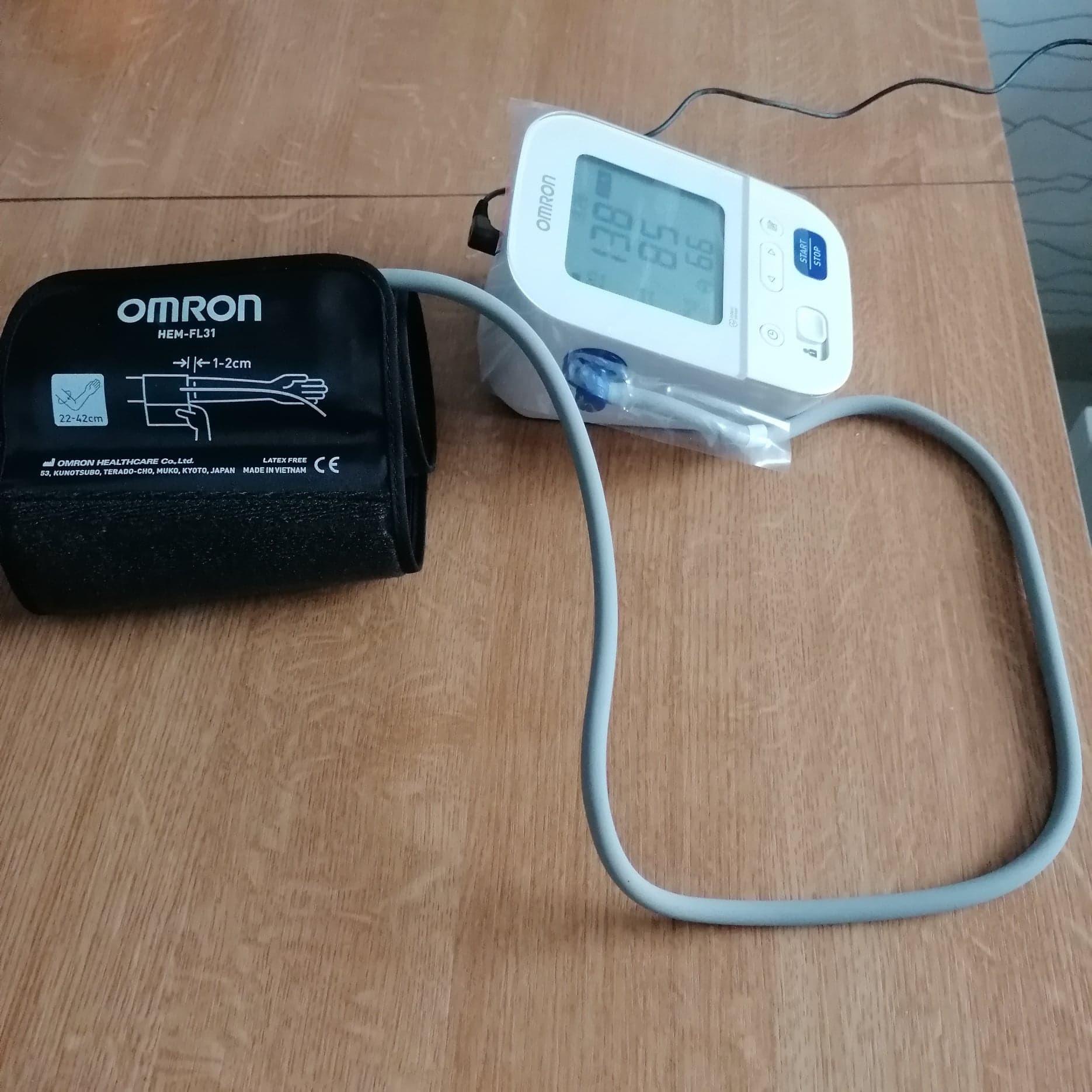 Ciśnieniomierz Omron M3 Comfort - Opinie i ceny na Ceneo.pl