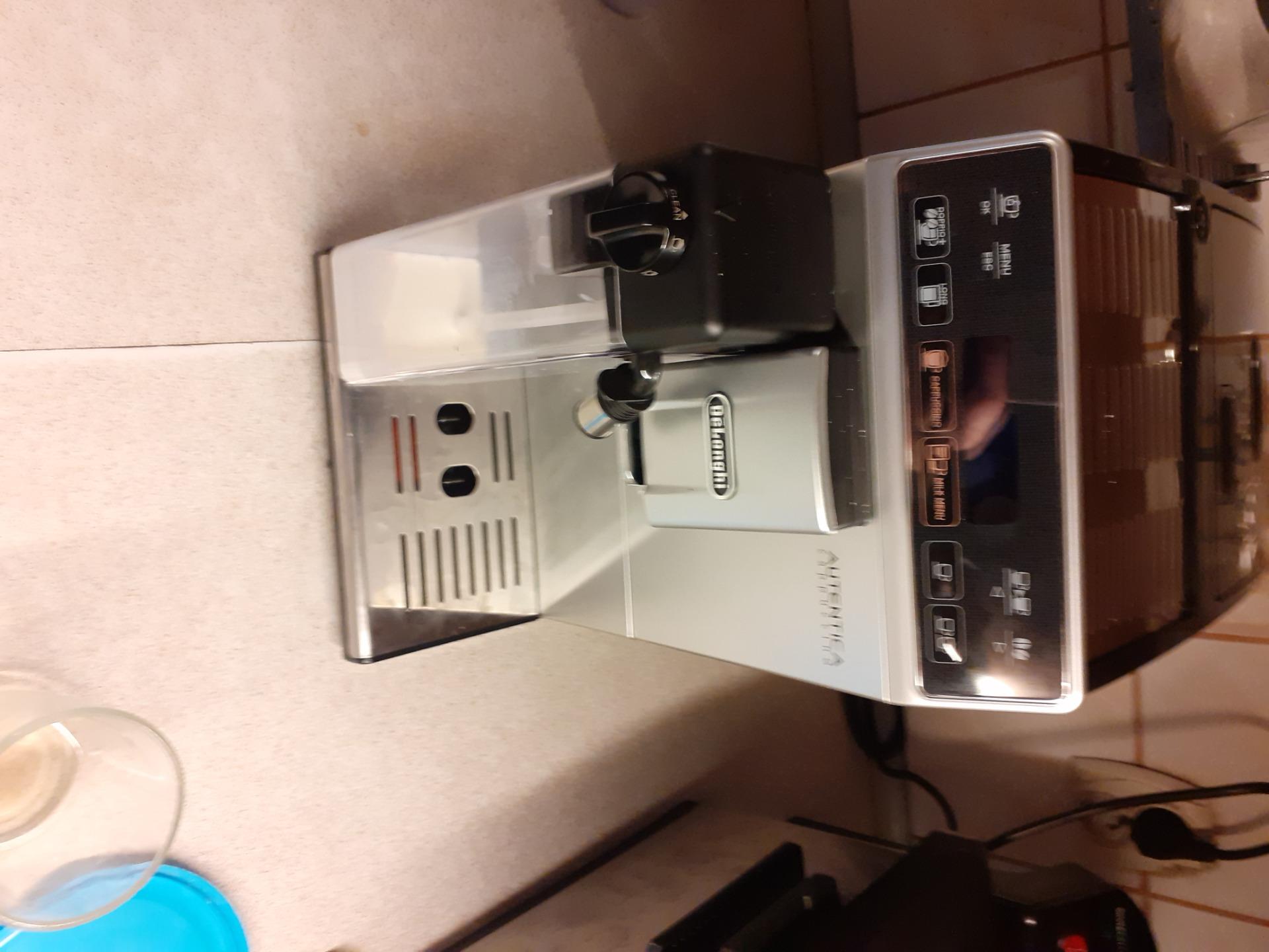 Bec D'eau Chaude Compatible DeLonghi Autentica ETAM29.660.SB - Pièce De Rechange Machine à Café - 2