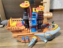 Fisher-Price IMAGINEXT Rekin Statek piracki DHH61