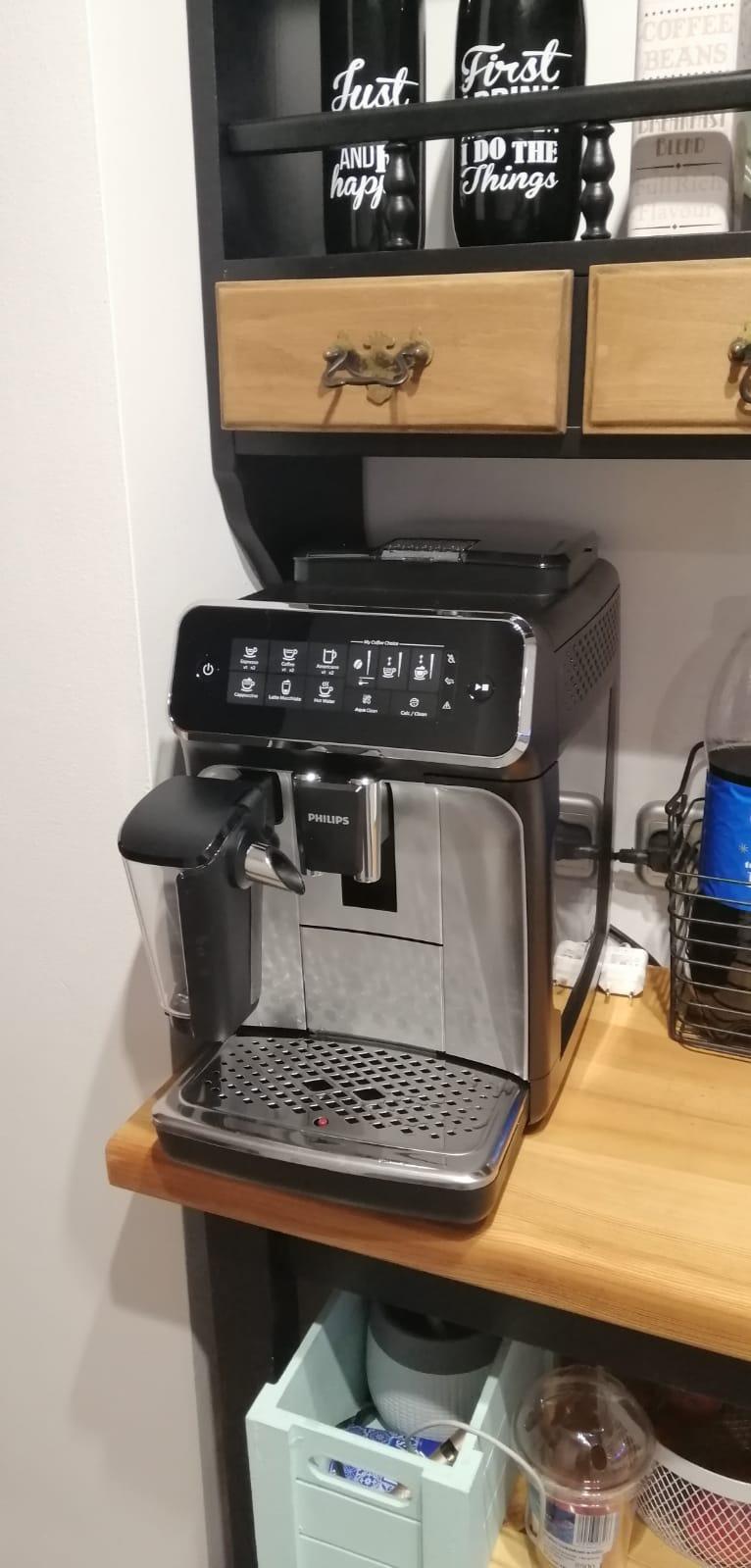 PHILIPS 3200 LatteGo EP3246/70 SREBRNY 