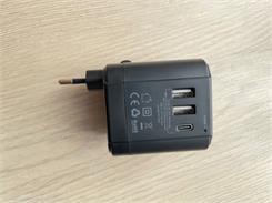 Aukey PA-TA01 2xUSB+1xUSB-C Czarny (PATA01BLACK)