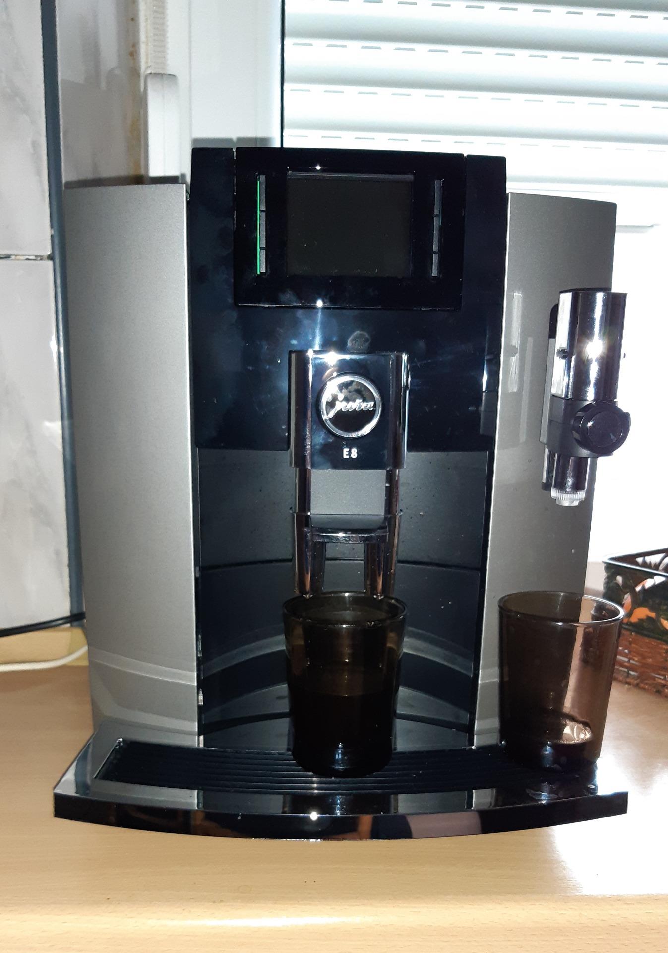 Jura E8 Piano White 2018 (15306) Opinie i ceny na Ceneo.pl