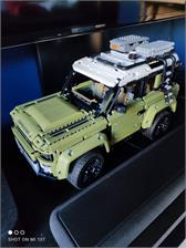 LEGO Technic 42110 Land Rover Defender 