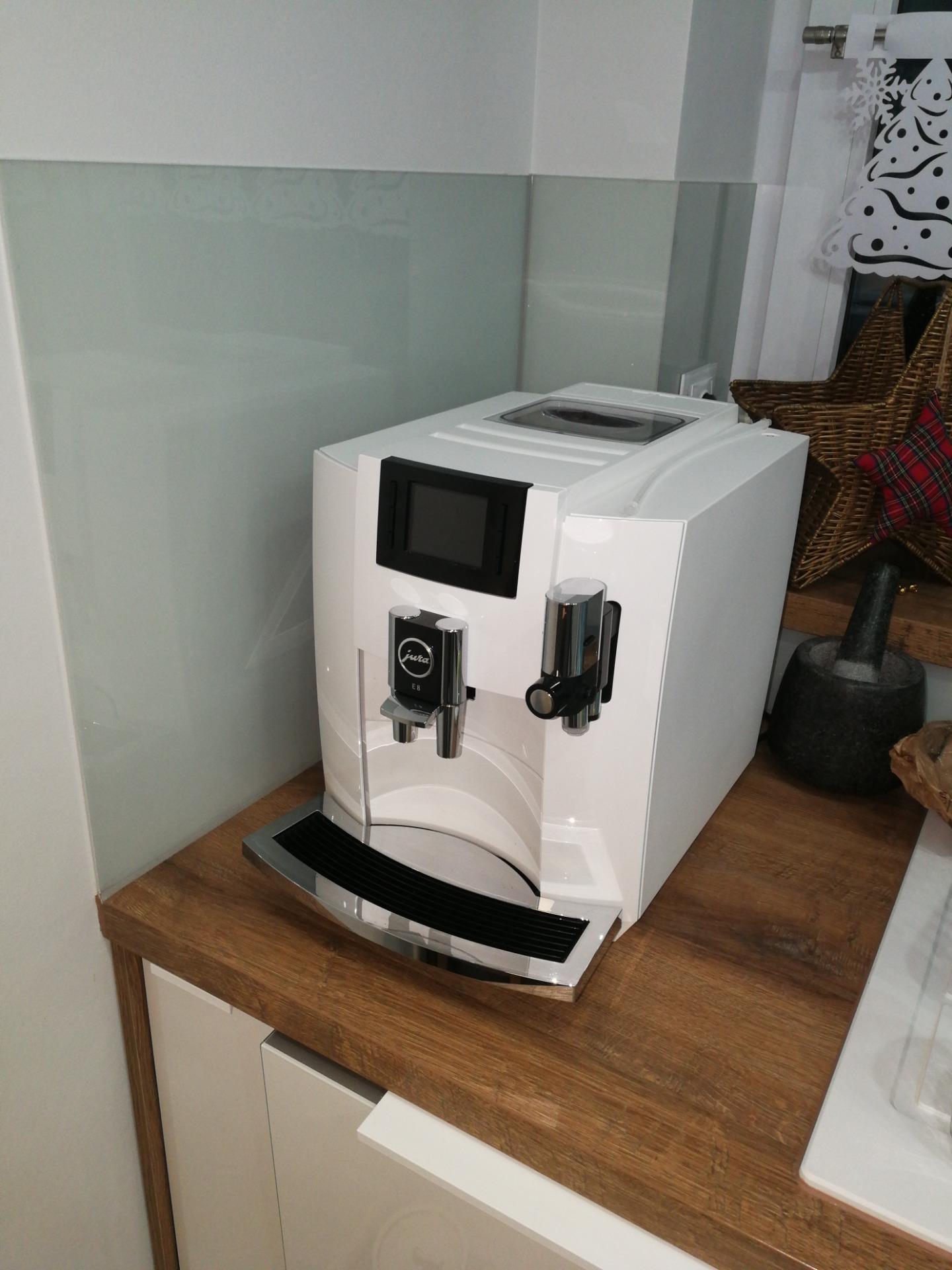 Jura E8 Piano White 2018 (15306) Opinie i ceny na Ceneo.pl