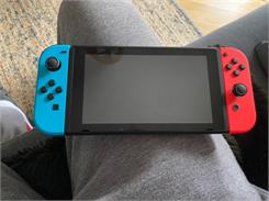Nintendo SWITCH Neon Red & Blue Joy-Con (2019)