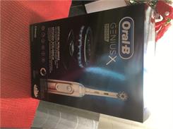 Szczoteczka elektryczna ORAL-B Genius X 20100S Rosegold