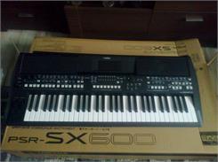 Yamaha PSR-SX600 Arranger Workstation