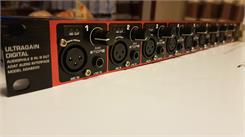 Behringer ADA8200