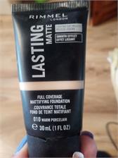 Rimmel Lasting Matte Podkład W Płynie Matujący 010 Warm Porcelain 30 ml 