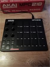 Akai Mpd 218