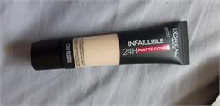 L'Oreal Paris Infaillible 32H Matte Cover Podkład 130 Neutral Undertone/True Beige 30 ml