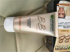 Garnier Skin Naturals Nawilżający krem BB All-in-One Skóra normalna Odcień śniady 50 ml