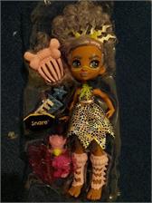 Mattel Cave Club Bashley Lalka + akcesoria GNL82 GTH04