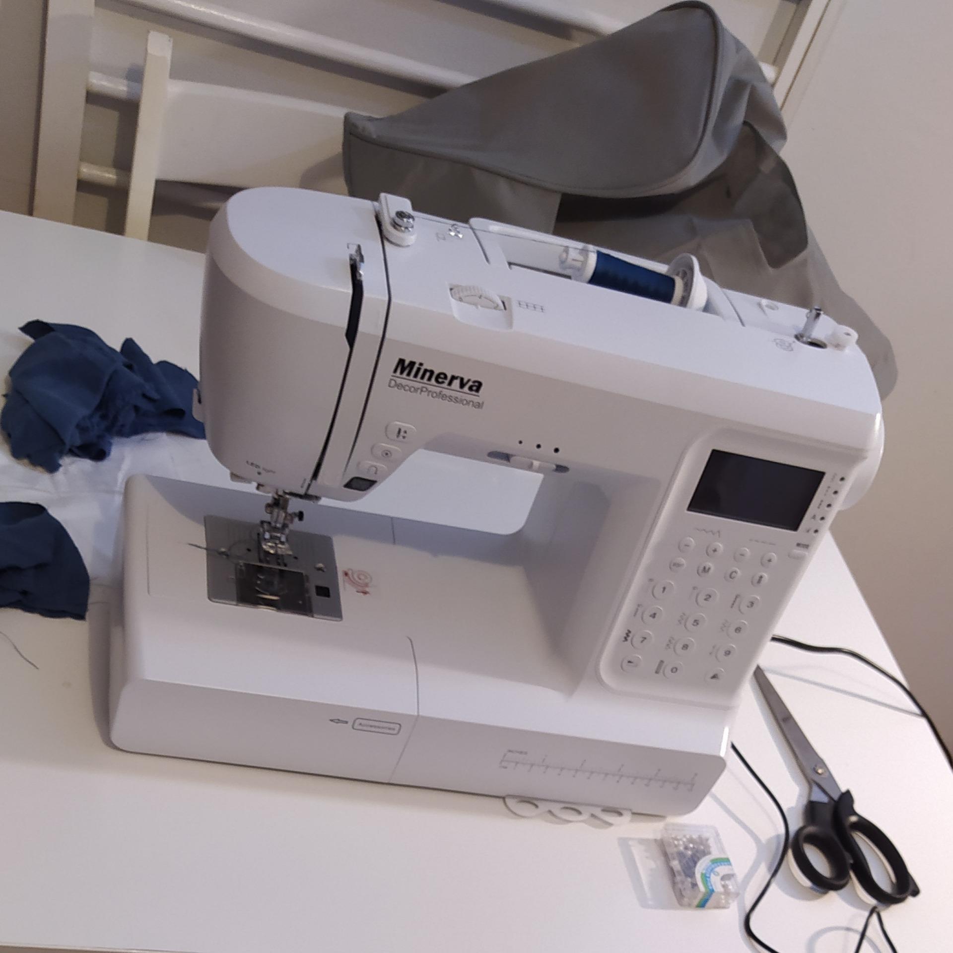 Maszyna do szycia Minerva DecorProfessional - Opinie i ceny na Ceneo.pl