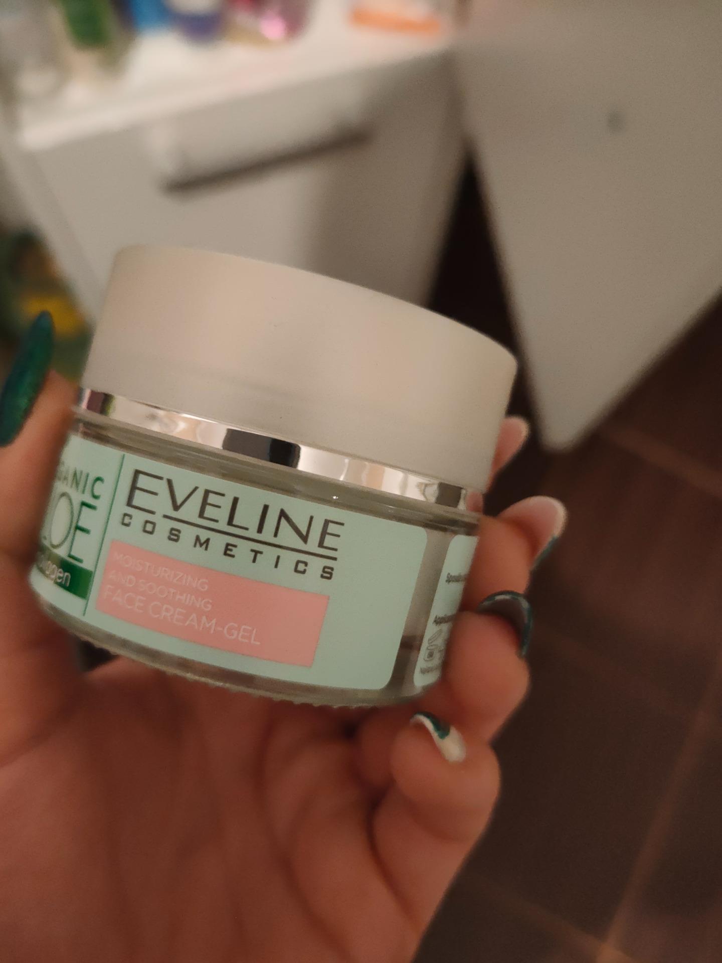 Krem Eveline Cosmetics Organic Aloe + Collagen Nawilajco-agodzcy na  dzie i noc 50ml - Opinie i ceny na Ceneo.pl