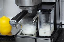 Ekspres Yoer Lattimo EMF01S