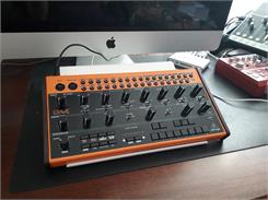 Behringer Crave - Syntezator Analogowy