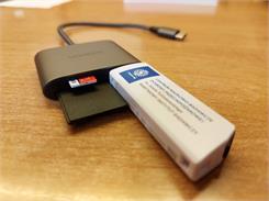 UGREEN CZYTNIK KART + USB, CM387, USB-C (CZARNY)